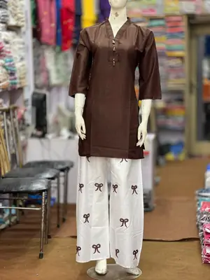 3 Pcs Women's Stitched Cotton Lawn Embroidered Suit Viral Tie Design  thumbnail 4