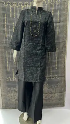 3Pcs Women's Stitched Cotton Embroidered Suit with Handmade Neck thumbnail 4