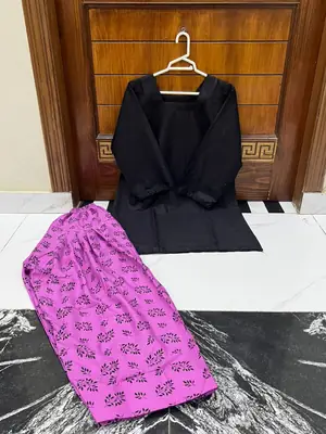 3 Pcs Women's Stitched Cotton Printed Suit with Farshi Shalwar and Dupatta thumbnail 4