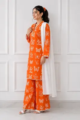 4Pcs Women's Stitched Linen Printed Suit with FREE scrunchie thumbnail 2