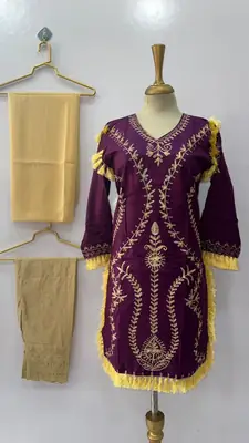 3 Pcs Women's Stitched Linen Hand Embroidered Suit thumbnail 3