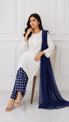 3 Pcs Women's Stitched Cotton Lawn Printed Suit thumbnail 2