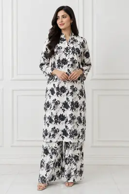 2 Pcs Women's Stitched winter Cotton Printed Long Shirt And Trouser