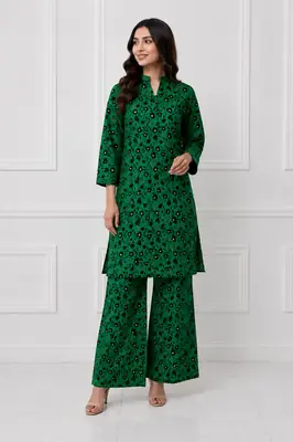 2 Pcs Women's Stitched winter Cotton Printed Long Shirt And Trouser