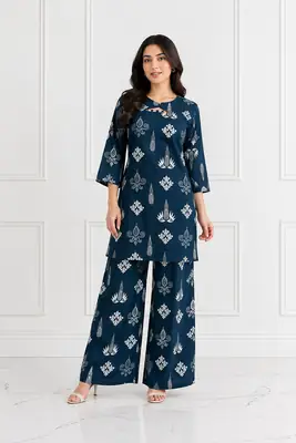 2 Pcs Women's Stitched Cotton Lawn Printed Co-Ord Set (Bangali)