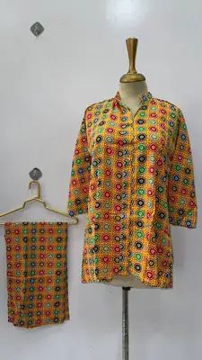 2 Pcs Women's Stitched Linen Printed Co-Ord Set thumbnail 3