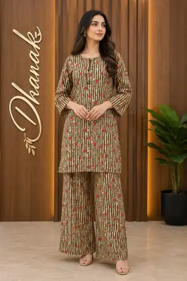 2 Pcs Women's Stitched Dhanak Printed Shirt And Trouser