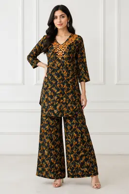 2 Pcs Women's Stitched Khaddar Dress with Heavy Mirror Neck
