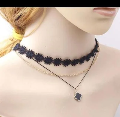 Black Lace Choker with Pendant for Women thumbnail 1