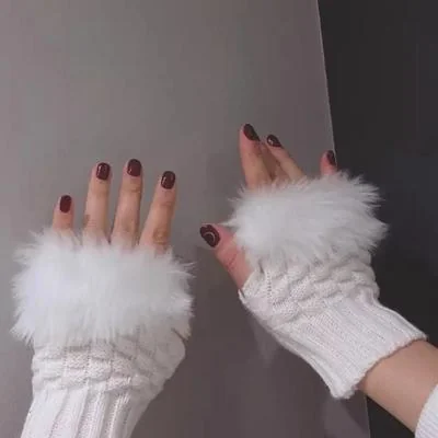 Off White Wool Fingerless Gloves for Women thumbnail 2