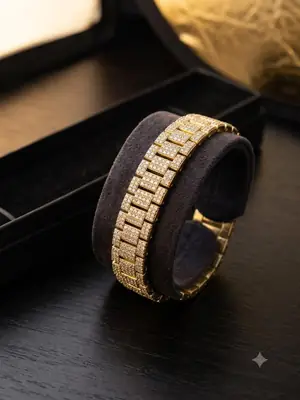 Luxury Iced-Out Zircon Bracelet for Men & Women – Premium Gold/Silver Plated Adjustable Bracelet thumbnail 2