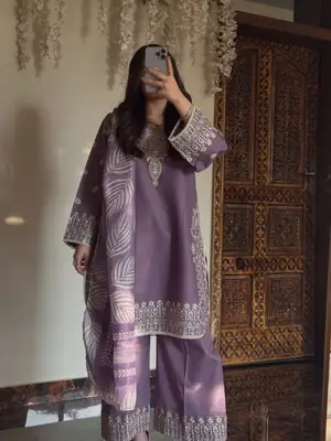3 Pcs Women's Stitched Cotton Lawn Embroidered Suit thumbnail 3