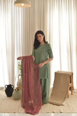 3 Pcs Women's Stitched Cotton Lawn Embroidered Suit thumbnail 2
