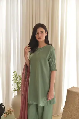 3 Pcs Women's Stitched Cotton Lawn Embroidered Suit thumbnail 3