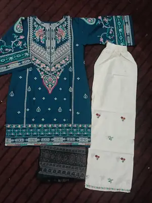 3 Pcs Women's Stitched Cotton Lawn Embroidered Suit thumbnail 6