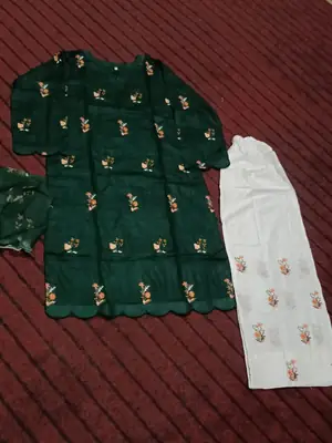 Parsa 3 Pcs Women's Stitched Cotton Embroidered Suit thumbnail 7