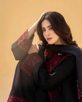 Mahnoor 3 Pcs Women's Stitched Linen Embroidered Suit thumbnail 7