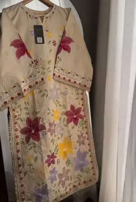 3 Pcs Women's Stitched Cotton Lawn Embroidered Kaftan Suit thumbnail 2