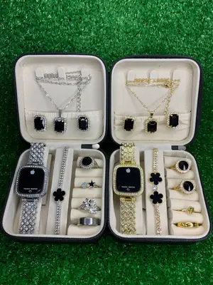 Pack of 8PCS Women's Trendy Gift Choice For Girls And Women Watch Set