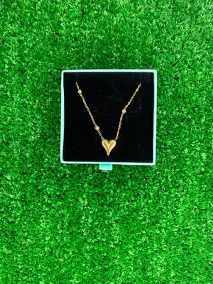 Multi Layered Gold Plated Artificial Stones Pendant thumbnail 3