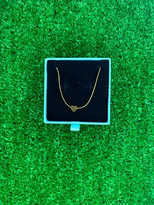 Multi Layered Gold Plated Artificial Stones Pendant thumbnail 4