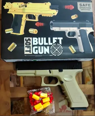 Boy's Plastic Toy Gun thumbnail 5