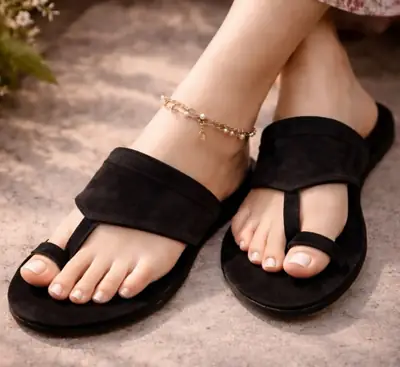 Women's Velvet Formal Kolhapuri Chappal