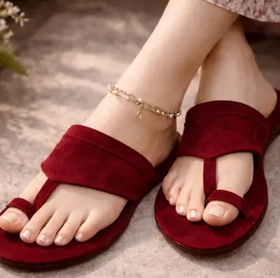 Women's Velvet Formal Kolhapuri Chappal