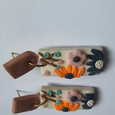 Stylish 2 Layered Dangling Earrings with Resin Plating - 2 Pcs in Green thumbnail 2