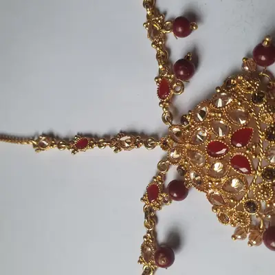 Rajasthani Design Gold Plated Kundan Matha Patti thumbnail 3