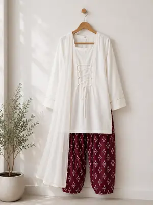 3 Pcs Women's Stitched Cotton Lawn Printed Suit