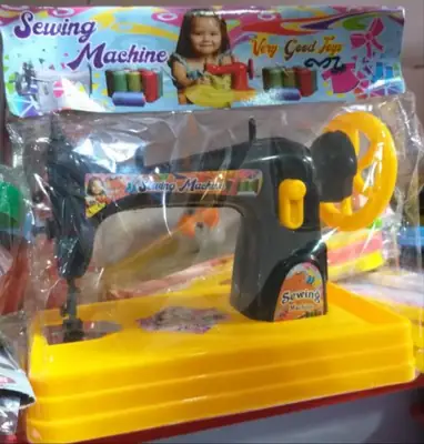 Manual Mini Baby Sewing Machine