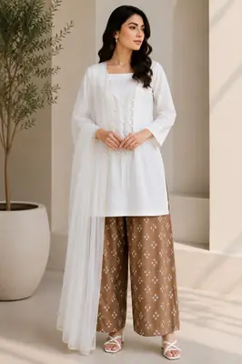 3 Pcs Women's Stitched Cotton Lawn Printed Suit