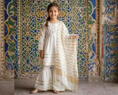 3 Pcs Girl's Arabic Lawn Embroidered Kurta And Pajama