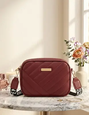 Women's Rexine Textured Shoulder Bag thumbnail 4