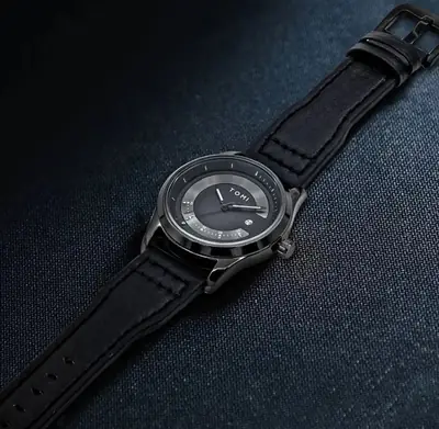 Men's Watch thumbnail 2