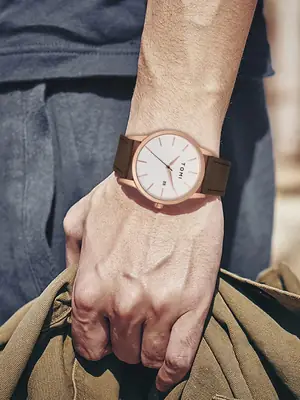 Men's Skin Friendly Strap Watch thumbnail 3
