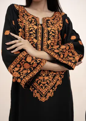2 Pcs Women's Stitched Arabic Lawn Embroidered Shirt And Trouser