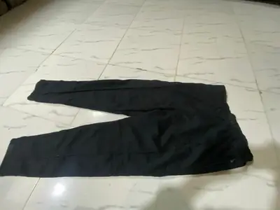 1 Pc Men's Cotton Plain Pleated Trousers thumbnail 5