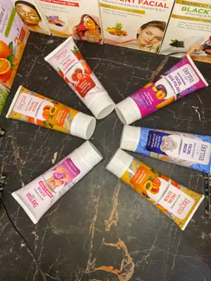 6 in 1 Skincare Bundle - Complete Facial Kit - 1 Pack thumbnail 2