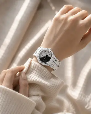 Unisex Water Resistant Watch thumbnail 4