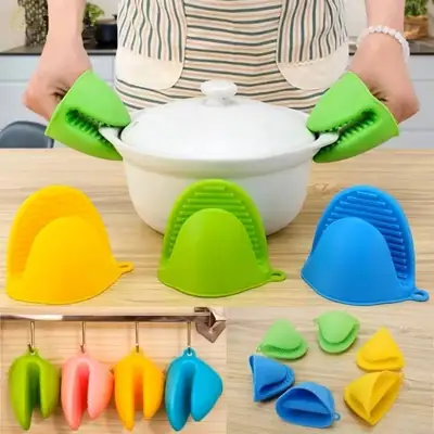 3 in 1 Kitchen & Cleaning Essential Bundle Set – Silicone Sink Splash Guard, Cleaning Gloves & Heat Resistant Pot Holders thumbnail 5