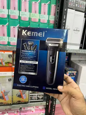Kemei 3-in-1 Rechargeable Electric Grooming Kit – Shaver, Hair Trimmer & Nose Trimmer for Men thumbnail 4