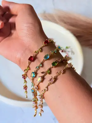 1 Pc tulip Bracelet thumbnail 3