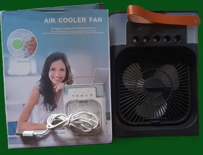 USB Desk Fan with Ice Cooling Easy To Use Mini Air Cooler thumbnail 2