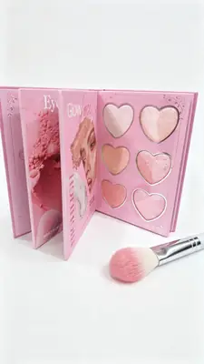 Matte & Glitter Makeup Kit thumbnail 2