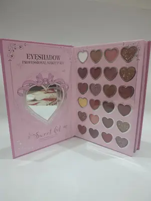 Matte & Glitter Makeup Kit thumbnail 4