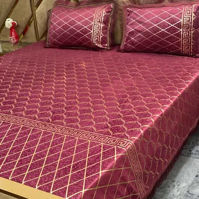 3 Pcs Velvet Printed Double Bedsheet