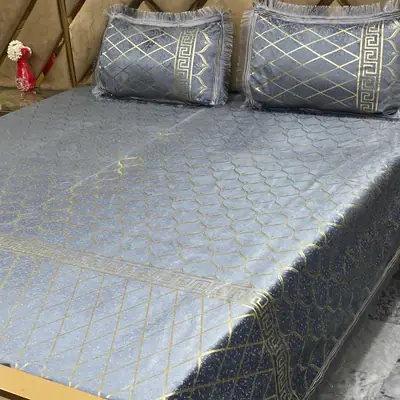 3 Pcs Velvet Printed Double Bedsheet
