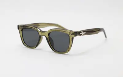 Elegant UV Protectant Sunglasses Sunglasses thumbnail 3